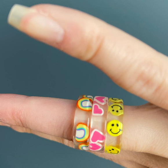 Y2k acrylic chunky emoji rings - Picture 8 of 8